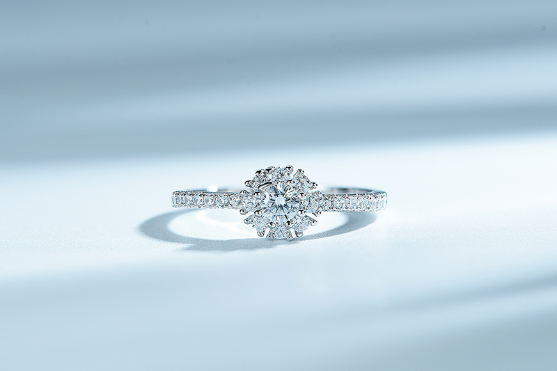 9 Stone around 1pcs In Center flower Engagement Silver Rings