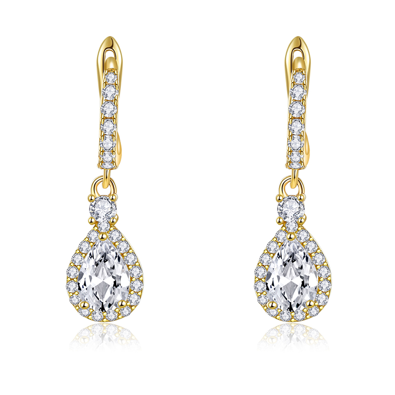 Fashion Jewelry 18K Yellow Gold Dangle Earrings with Pear VVS CVD Diamond